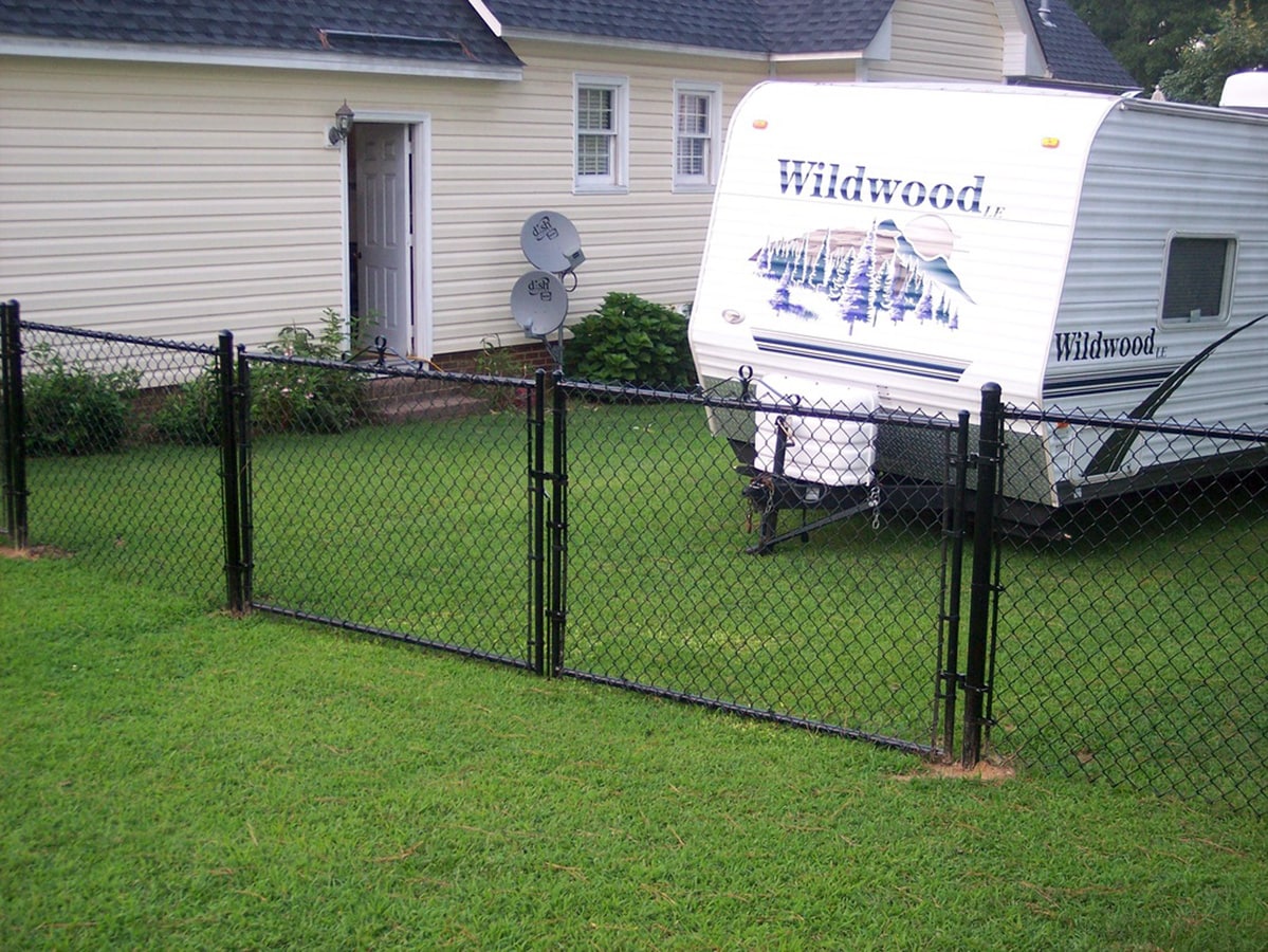 4-ft H x 10-ft W Vinyl Coated Vinyl-coated Steel Drive-thru Chain Link Fence Gate with Mesh Size 2-in