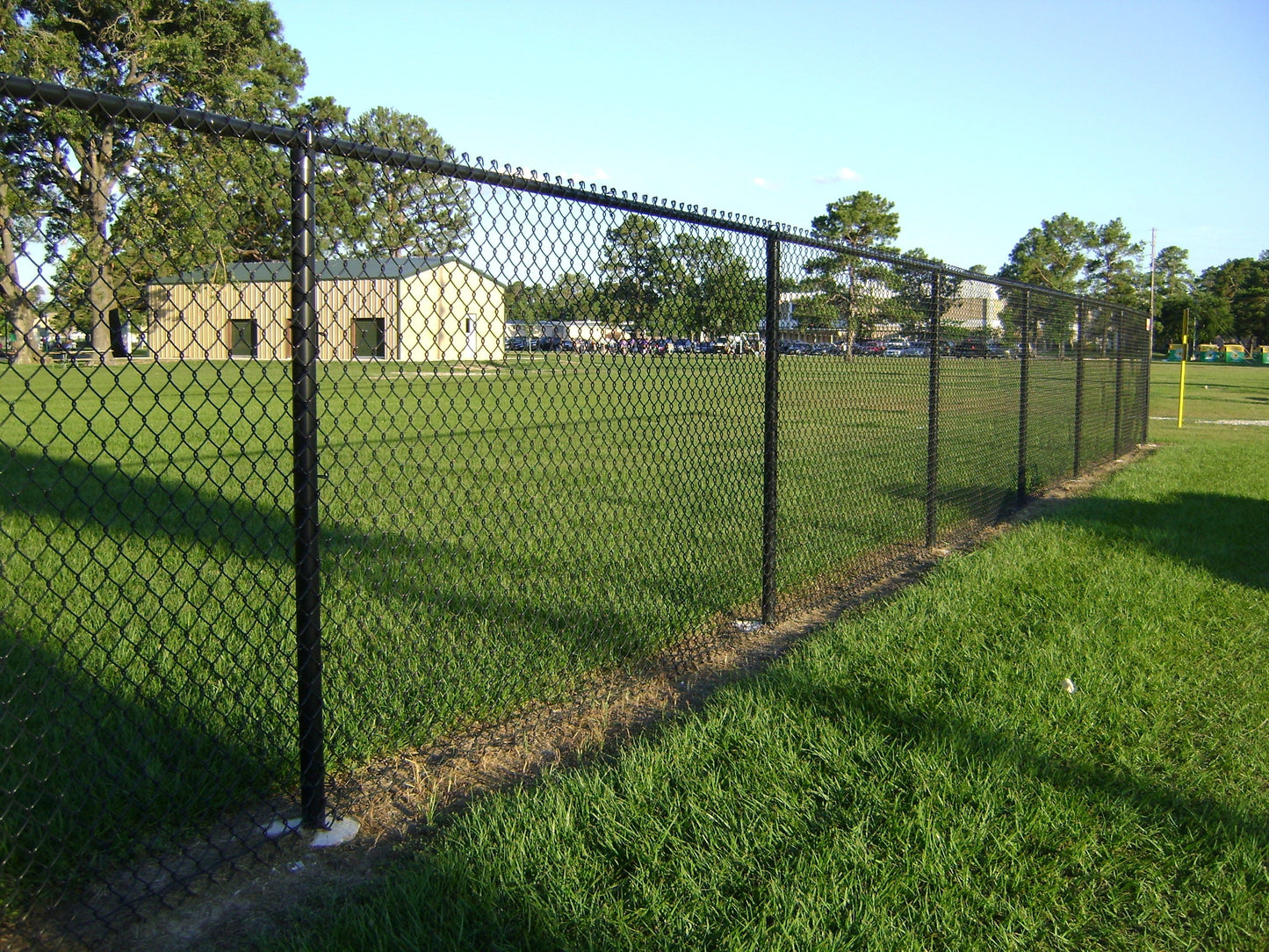 10-1/2-ft W 17-Gauge Vinyl Coated Metal Chain Link Fence Rail