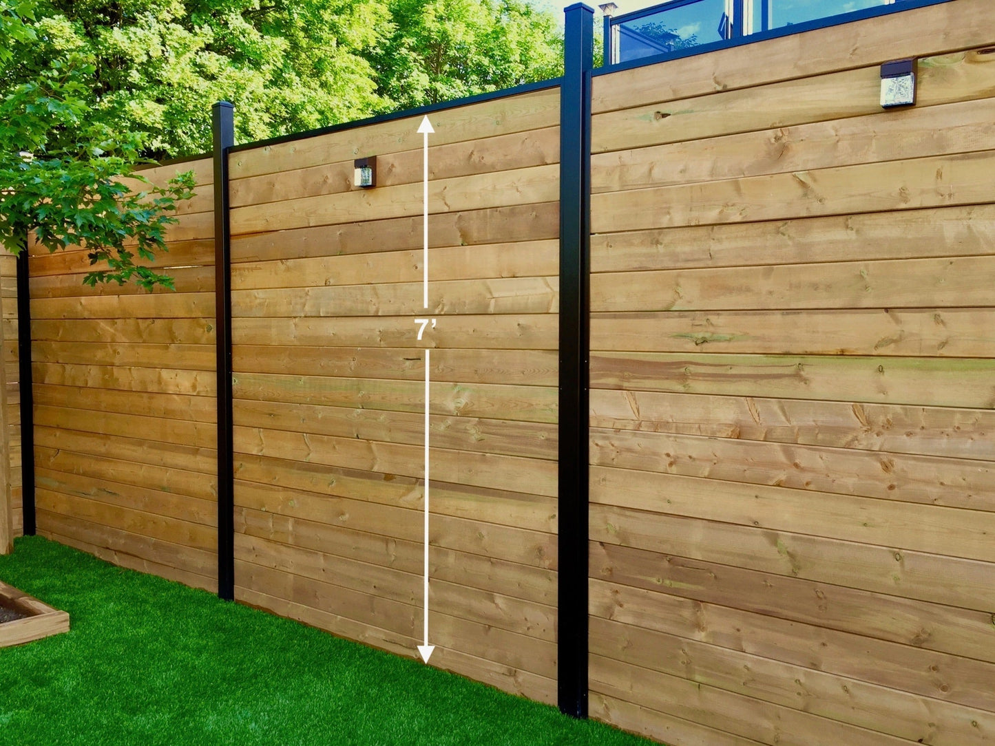 Slipfence 7-ft H x 1-1/2-in W Black Aluminum Horizontal Flat-top Privacy Fence Channel Kit
