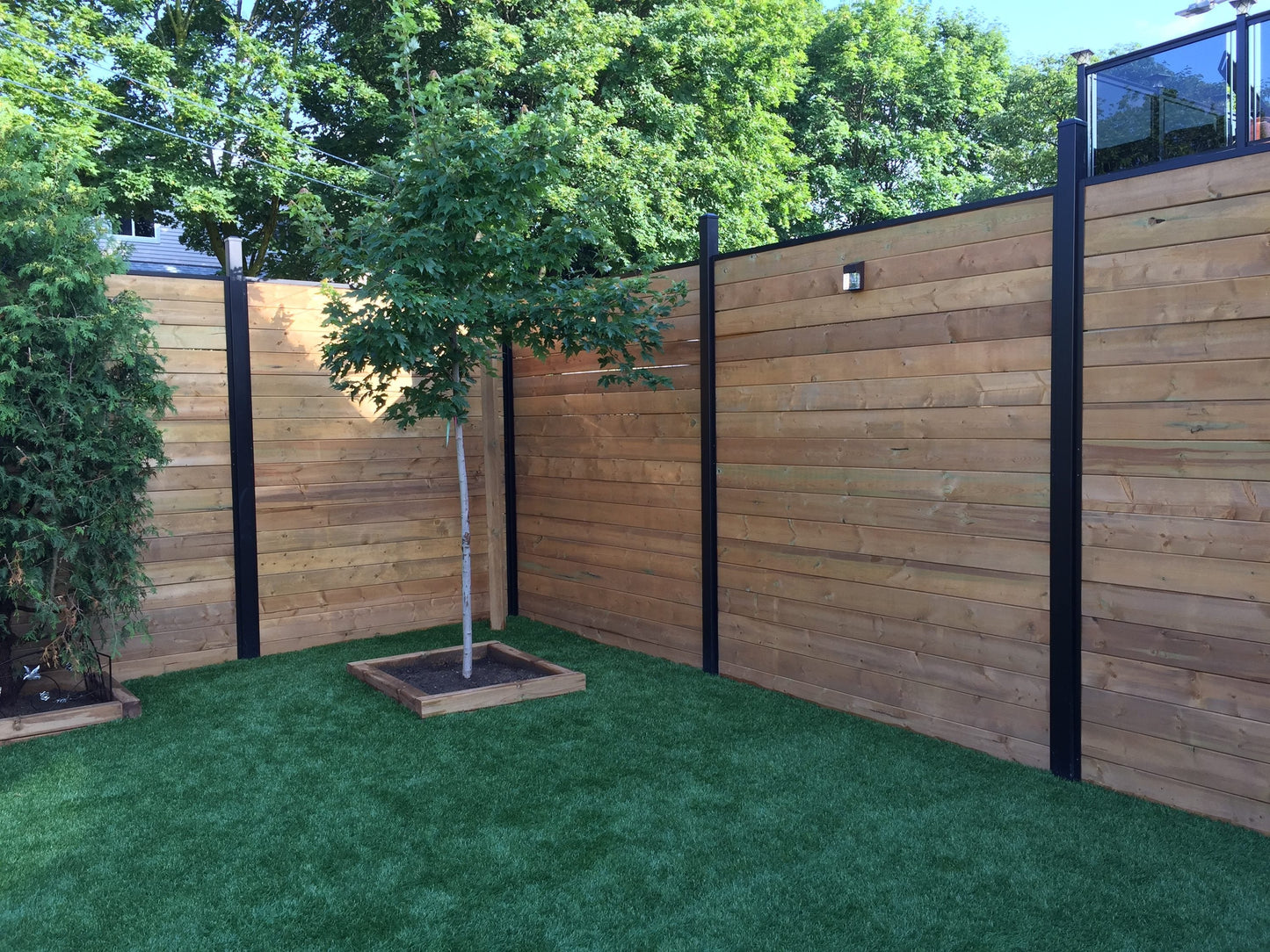 Slipfence 7-ft H x 1-1/2-in W Black Aluminum Horizontal Flat-top Decorative Fence Rail