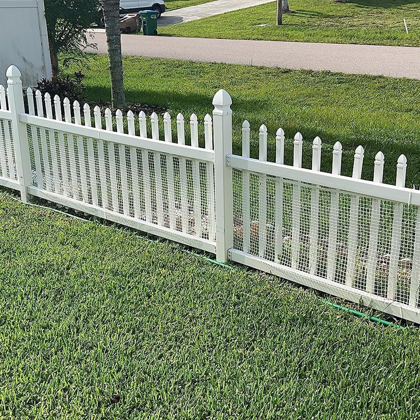 BOEN 25 ft x 3.33 ft White Plastic Extruded Mesh Garden Fence