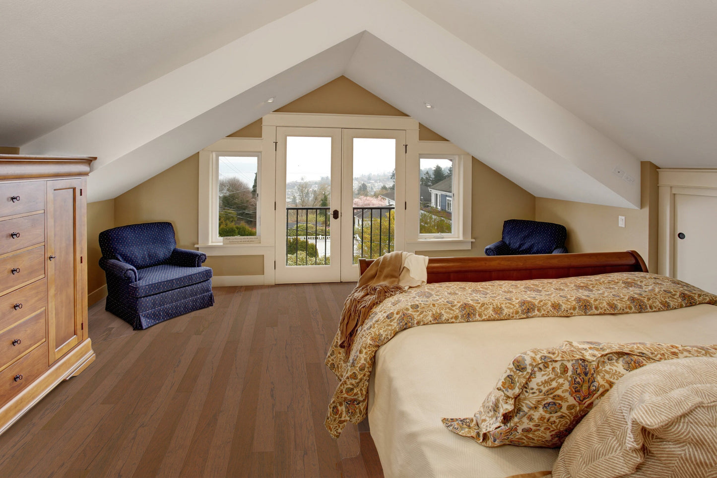 Shaw Hickory Tristan hardwood flooring — view 9
