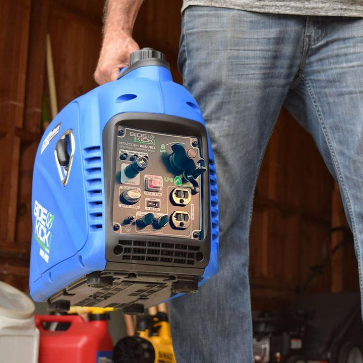 DUROMAX 2,200-Watt/1,800-Watt Recoil Start Dual Fuel Digital Powered Hybrid Portable Inverter Generator