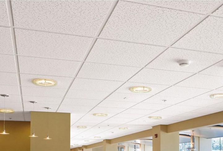 Armstrong Ceilings PRELUDE XL 7800 Wall Angle Molding White 7/8" x 7/8" x 12' Hemmed