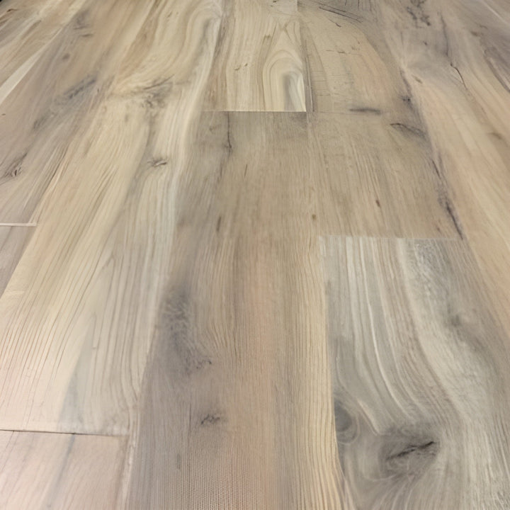 Outlast+ Linton Auburn Oak 12 mm T x 6.1 in. W Waterproof Laminate Wood Flooring (967.2 sqft/pallet)