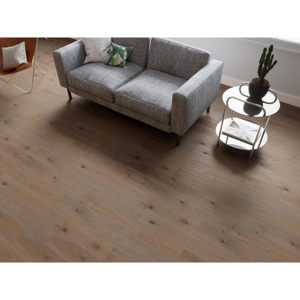 ACQUA FLOORS Arlet Oak 1/4 in. T x 5 in. W Click Lock Wire Brushed Engineered Hardwood Flooring (16.68 sq.ft./case)