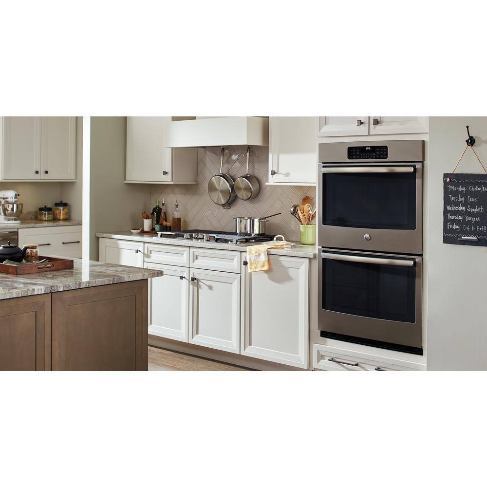 Bruce American Originals Coastal Gray Oak 3/8 in. T x 3 in. W T+G Smooth Engineered Hardwood Flooring (22 sq.ft./ctn)
