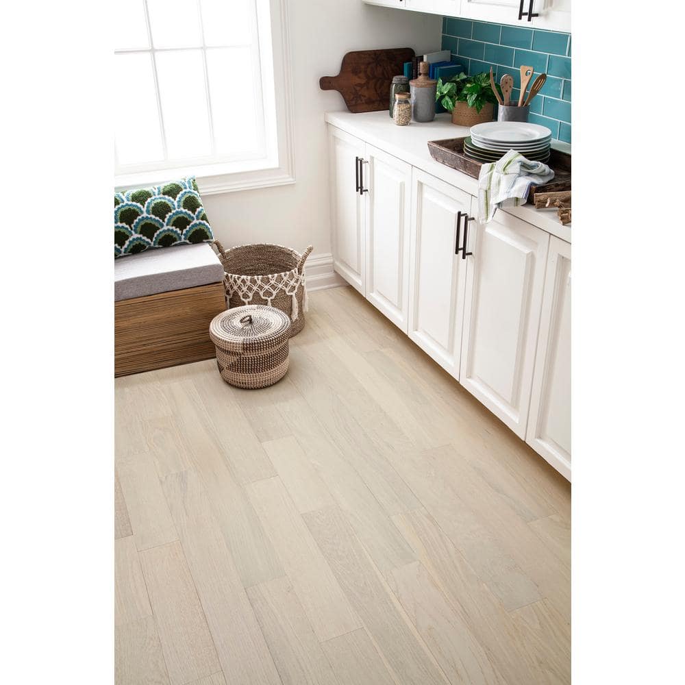 OptiWood Ivory Lace White Oak 2/7 in. T x 5 in. W Click Lock Wire Brushed Engineered Hardwood Flooring (16.7 sqft/case)