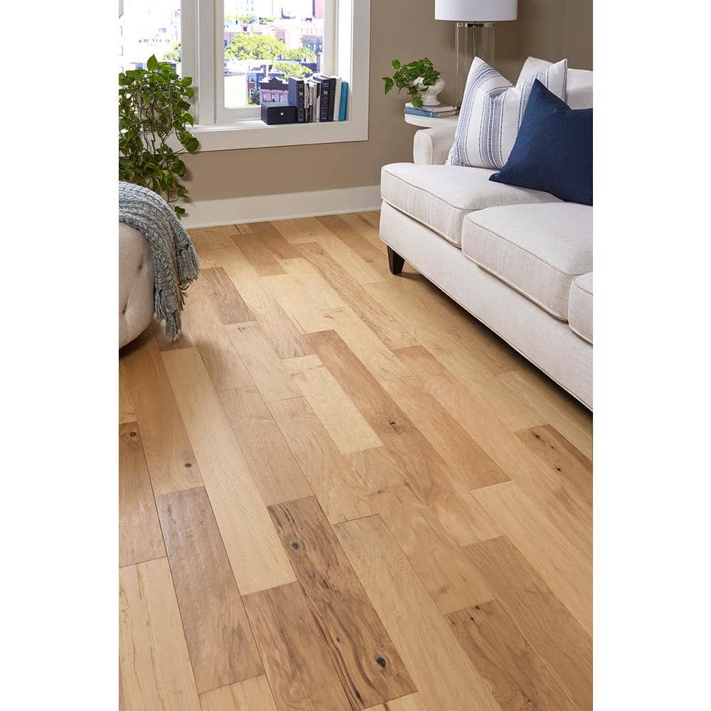 OptiWood Natural Hickory Hickory 2/7 in.T x 5 in. W Click Lock Engineered Hardwood Flooring (16.7 sq.ft./case)