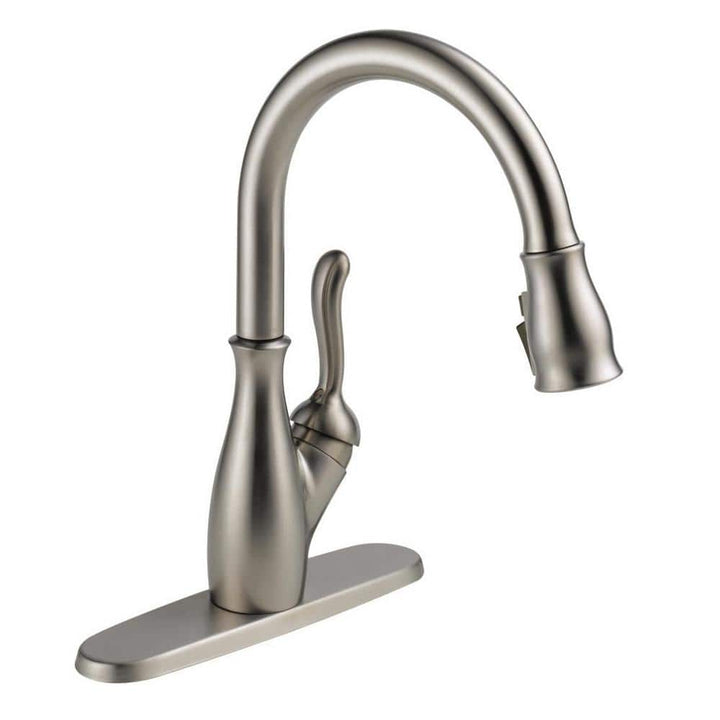 Delta Leland Single-Handle Deck-Mount Pull-Down Kitchen Faucet with ShieldSpray, Stainless (Deck Plate Included)