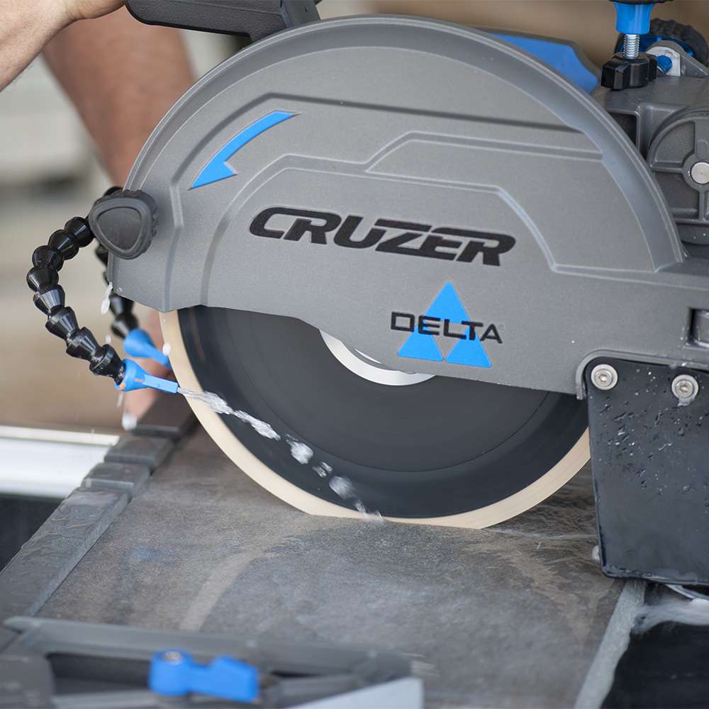 Delta Cruzer 15 Amp 10-Inch Wet Tile Saw with Folding Stand