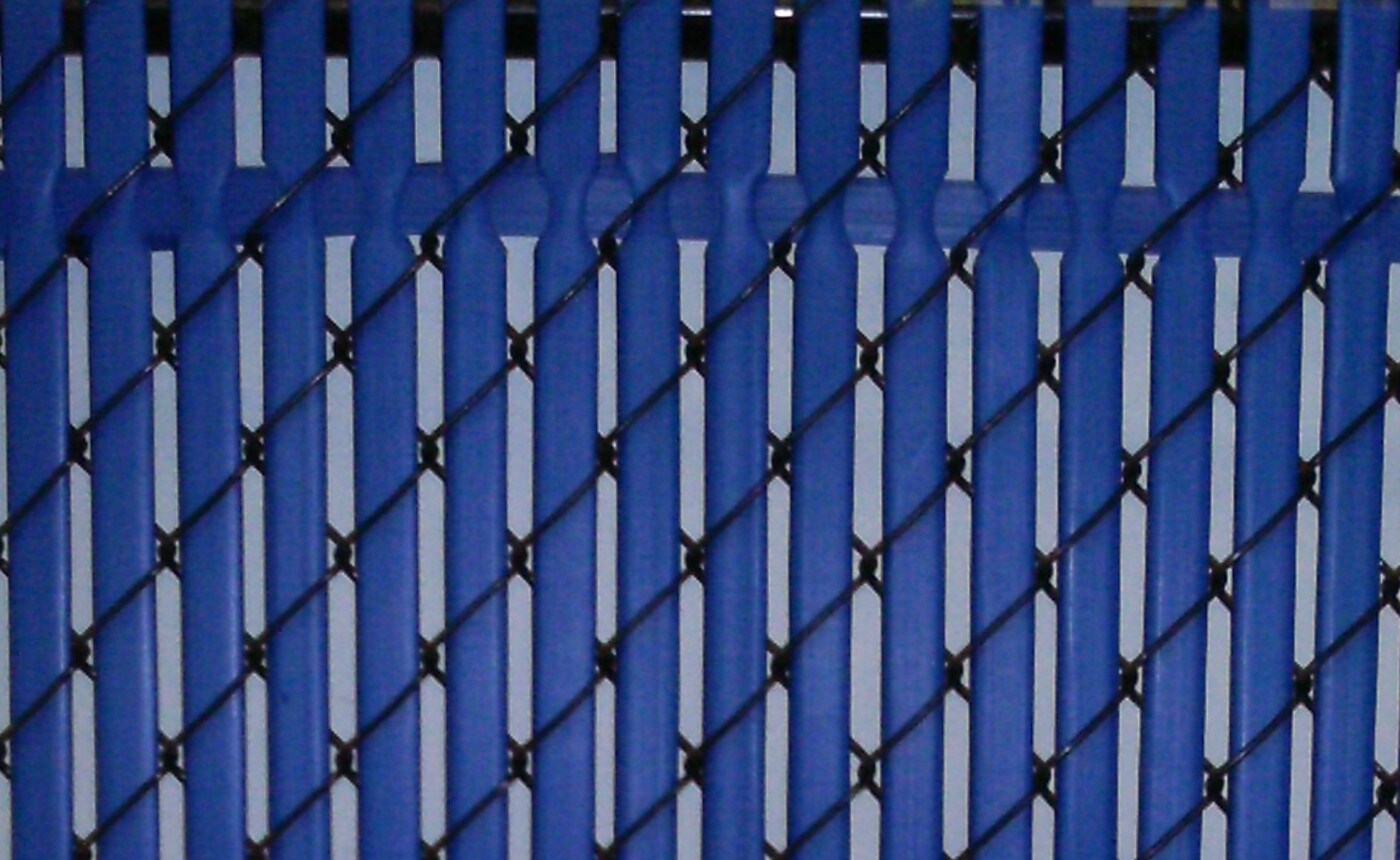 Pexco 6-ft H x 1-in W Blue Hdpe Chain Link Fence Slat 82-Pack
