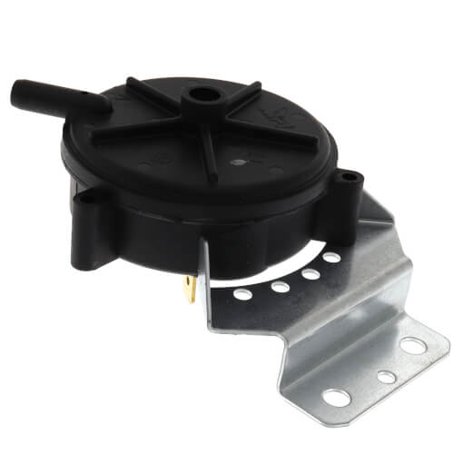 Goodman-Amana 0130F00001P pressure switch - detail view (Product Type: Pressure Switch)