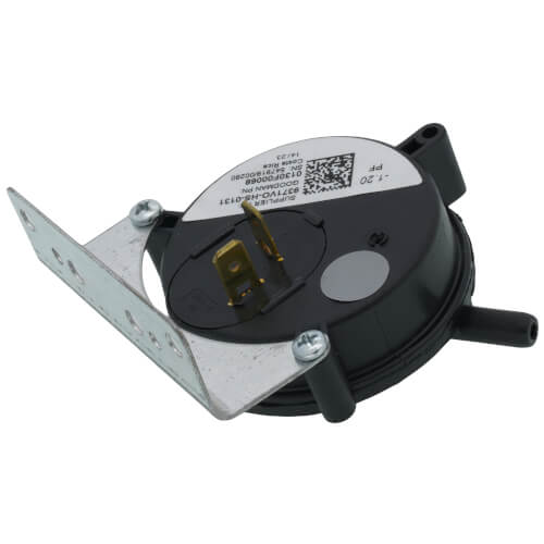 Goodman-Amana 0130F00068 pressure switch - front view (Product Type: Pressure Switch)