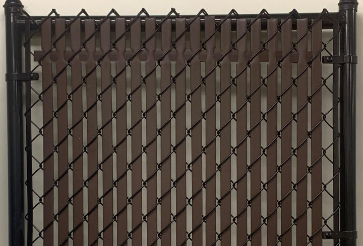 Pexco 5-ft H x 1-in W Brown Hdpe Chain Link Fence Slat 82-Pack