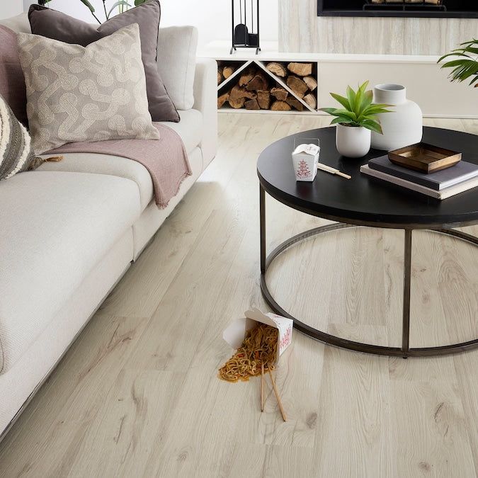Pergo TimberCraft +WetProtect Harkness Oak Laminate Flooring With Attached Underlayment