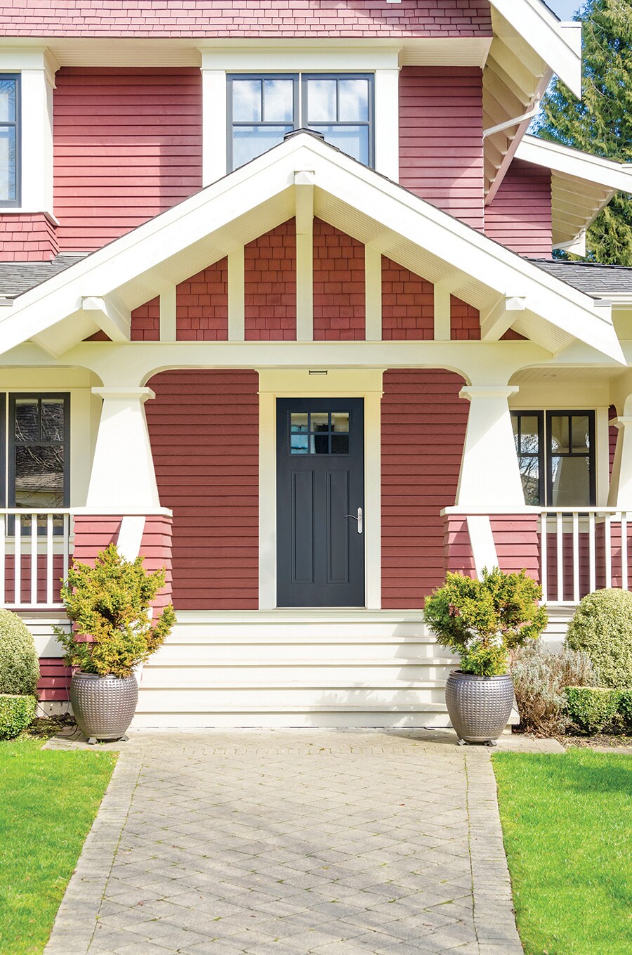 Therma-Tru Benchmark Doors 32-in x 80-in Fiberglass Craftsman Right-Hand Inswing Black Painted Prehung Single Front Door with Brickmould