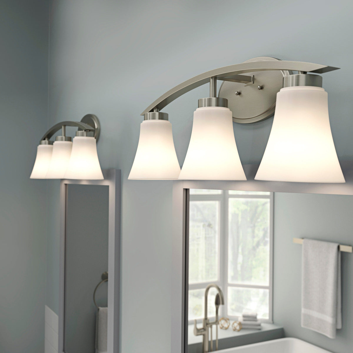 Portfolio Lyndsay 23-in 3-Light Satin Nickel Transitional Vanity Light Bar