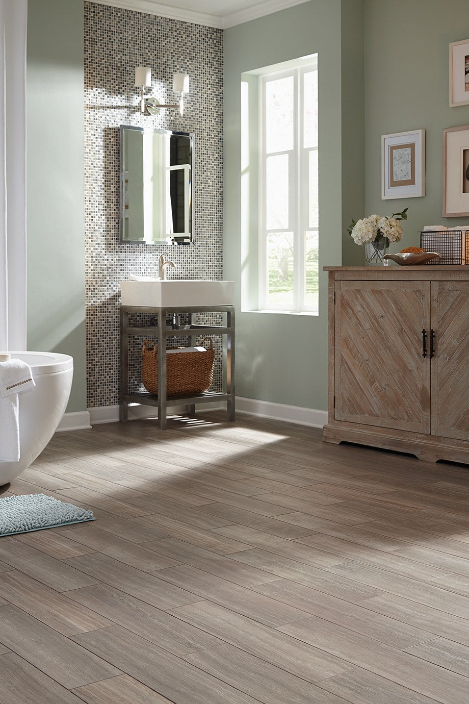 Style Selections Chateau 6-in x 24-in Groutable Water Resistant Peel and Stick Luxury Flooring (1-sq ft)