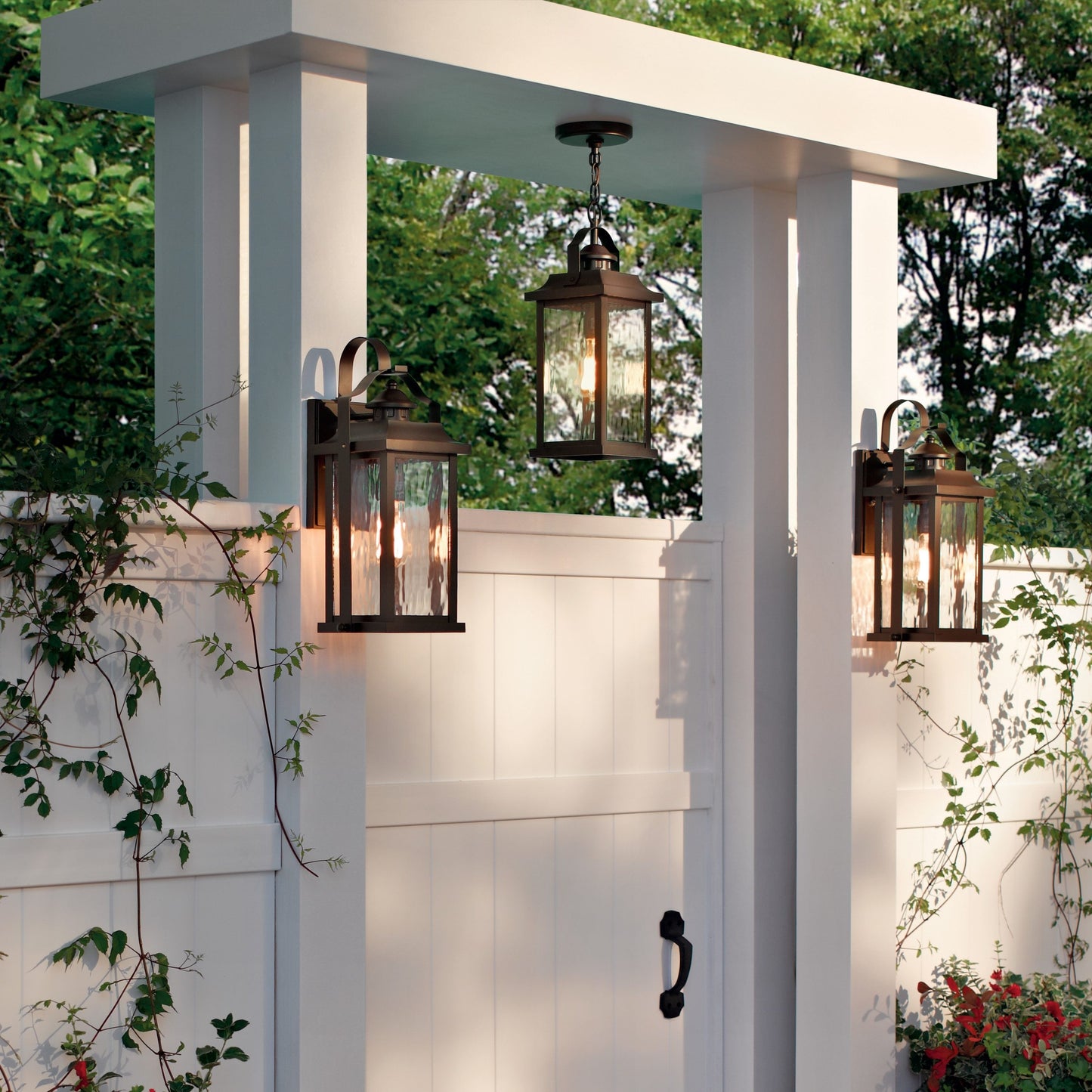 Kichler Linford 17.25-in H Olde Bronze Outdoor Wall Lantern, Medium Base (E-26)