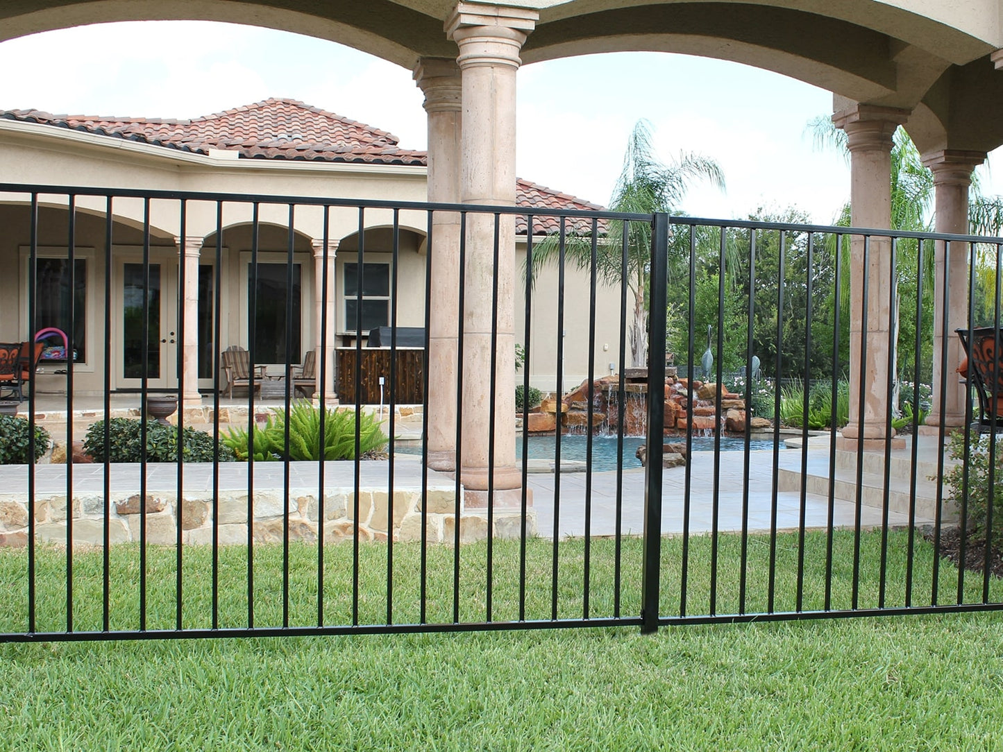 Monroe 5-ft H x 8-ft W Black Steel Decorative Fence Panel