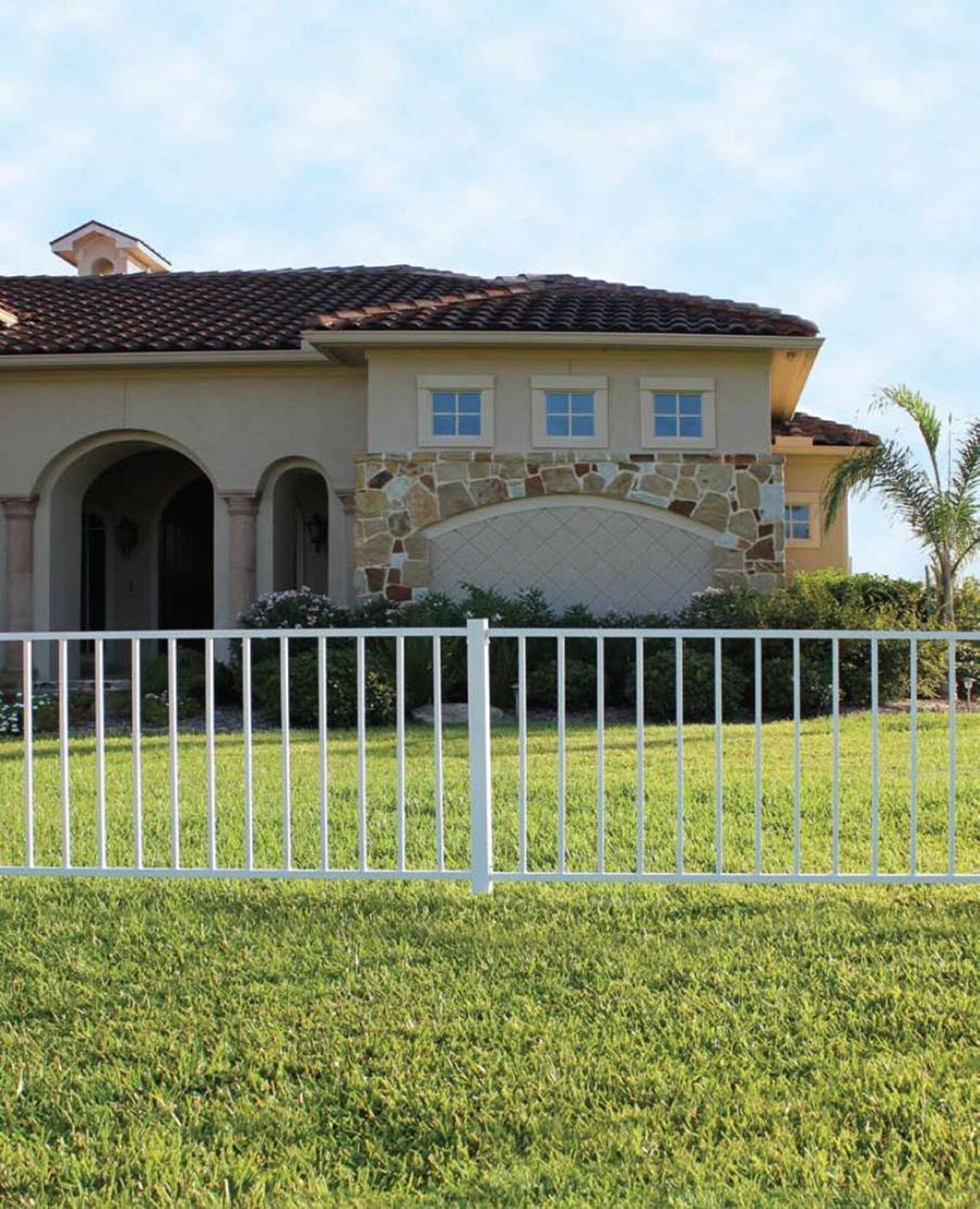 Monroe 3-ft H x 8-ft W White Steel Decorative Fence Panel
