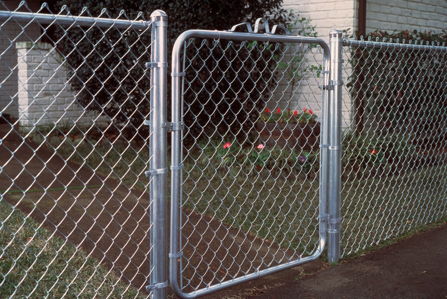 4-ft H x 4-ft W Galvanized Steel Walk-thru Chain Link Fence Gate with Mesh Size 2.375-in