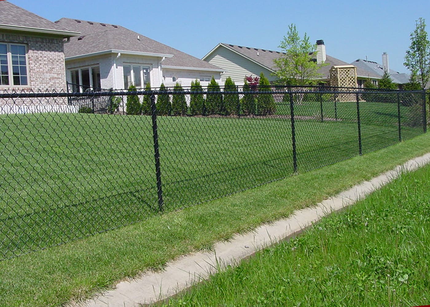6-ft H x 3-in W 16-Gauge Black Galvanized Steel Terminal Chain Link Fence Post