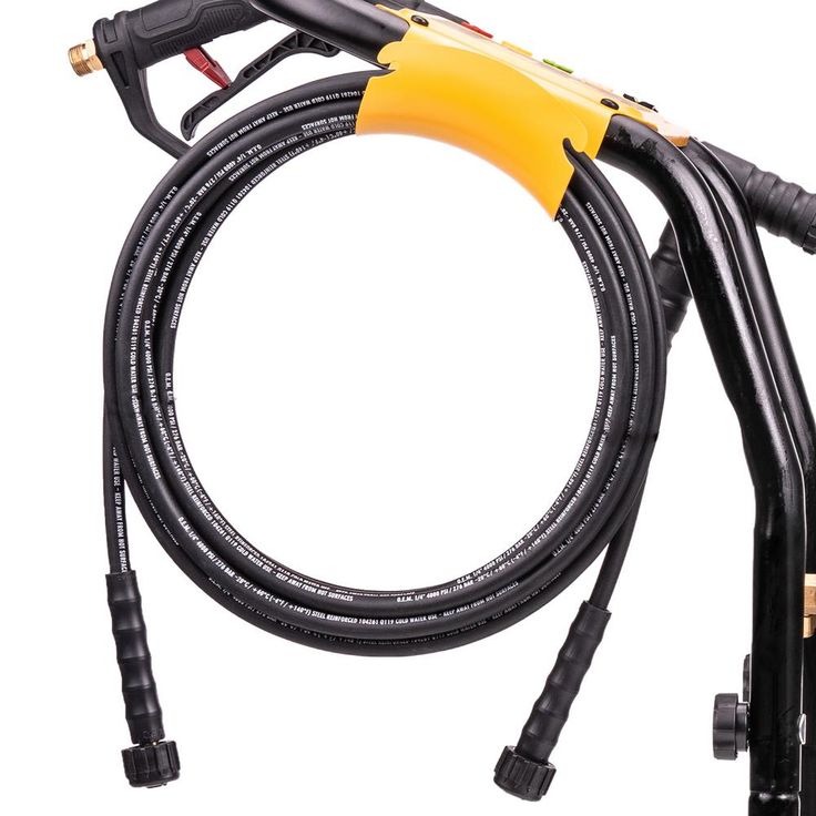 DEWALT 3600 PSI at 2.5 GPM HONDA GX200 with AAA Triplex Pump Cold Water Professional Gas Pressure Washer