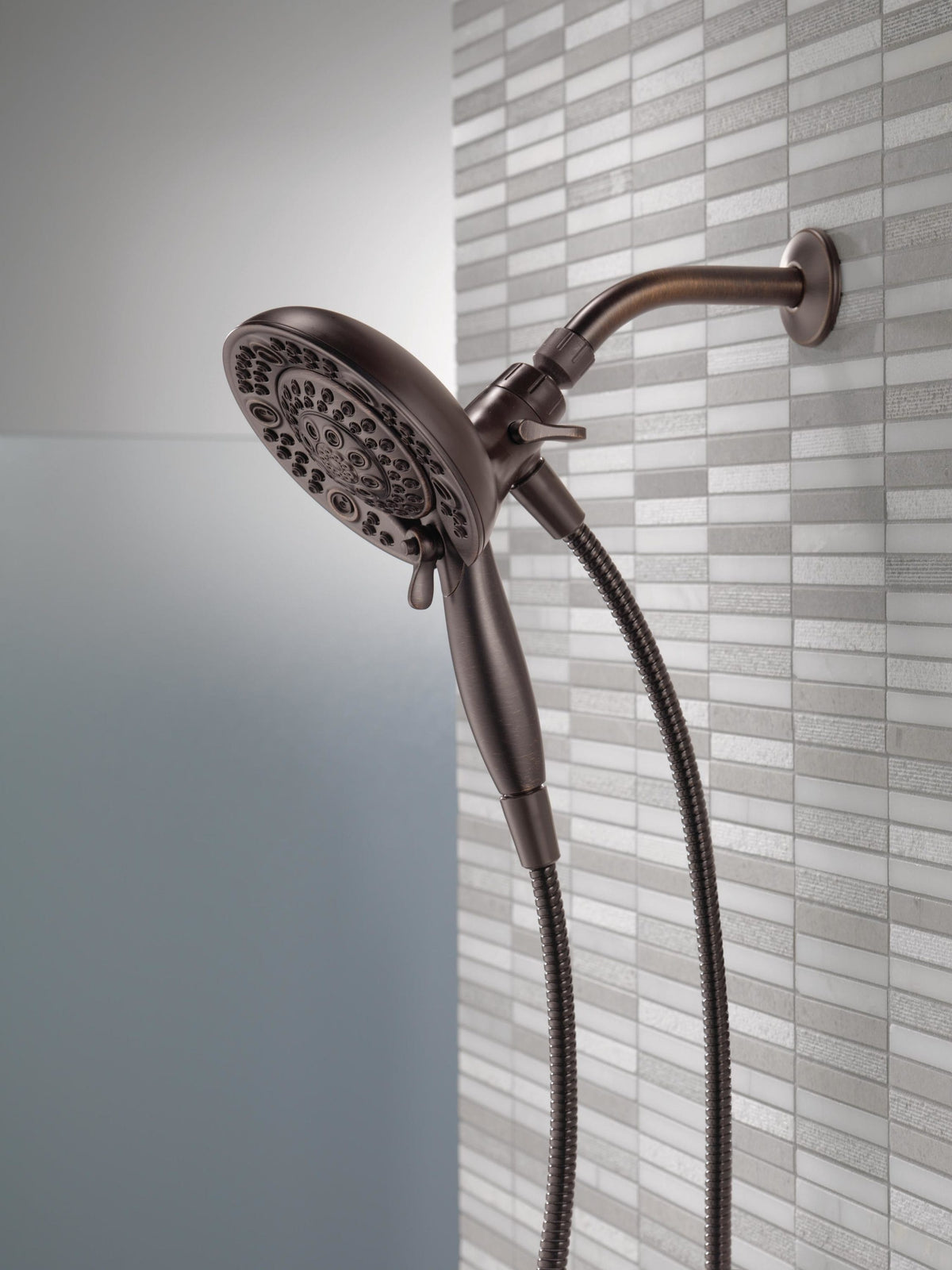 Delta Nura Venetian Bronze 1-Handle Bathtub and Shower Faucet with Valve