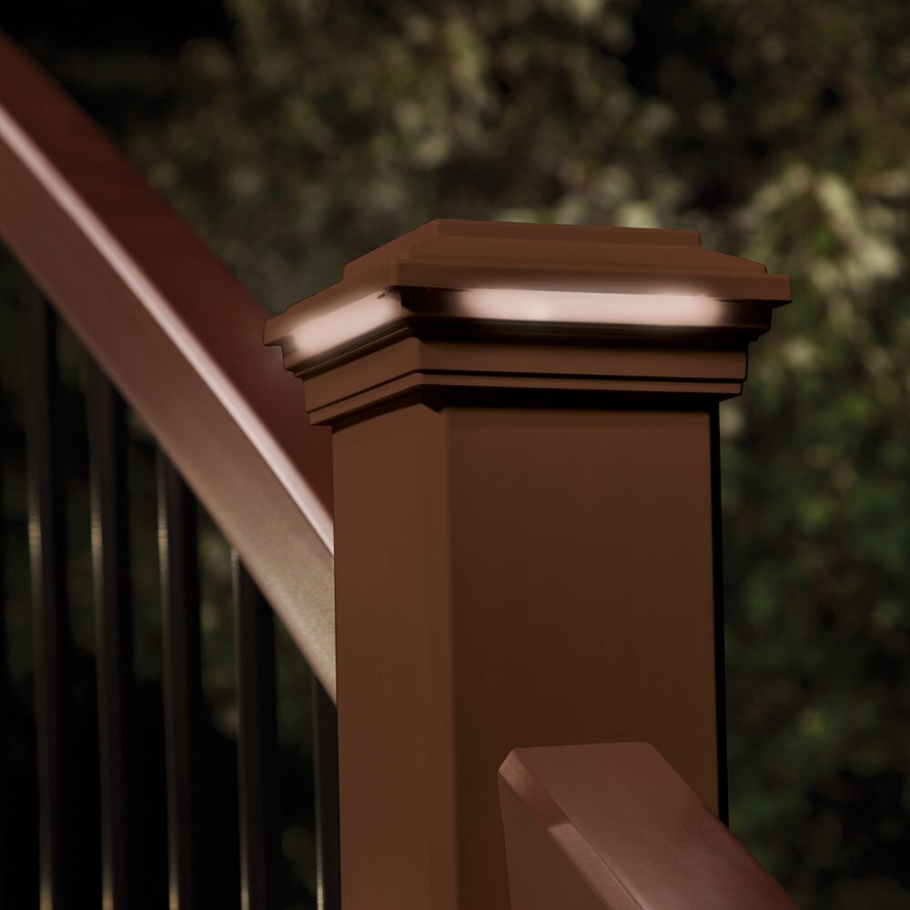 Trex 4-in x 4-in 31-Lumen 1.1-Watt Vintage Lantern Low Voltage Plug-in LED Outdoor Post Cap Light (3000 K)