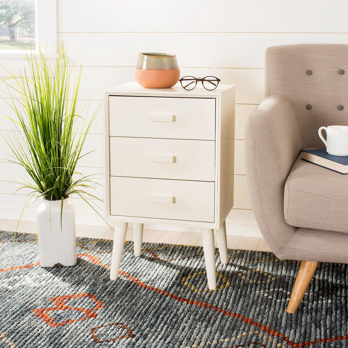 Safavieh Pomona Distressed White Pine 3-Drawer Accent Chest