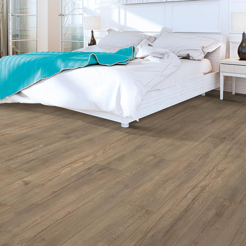 QuickStep Studio + Spill Repel Hawthorne Oak 7.48-in W x 47.24-in L Embossed Wood Plank Laminate Flooring