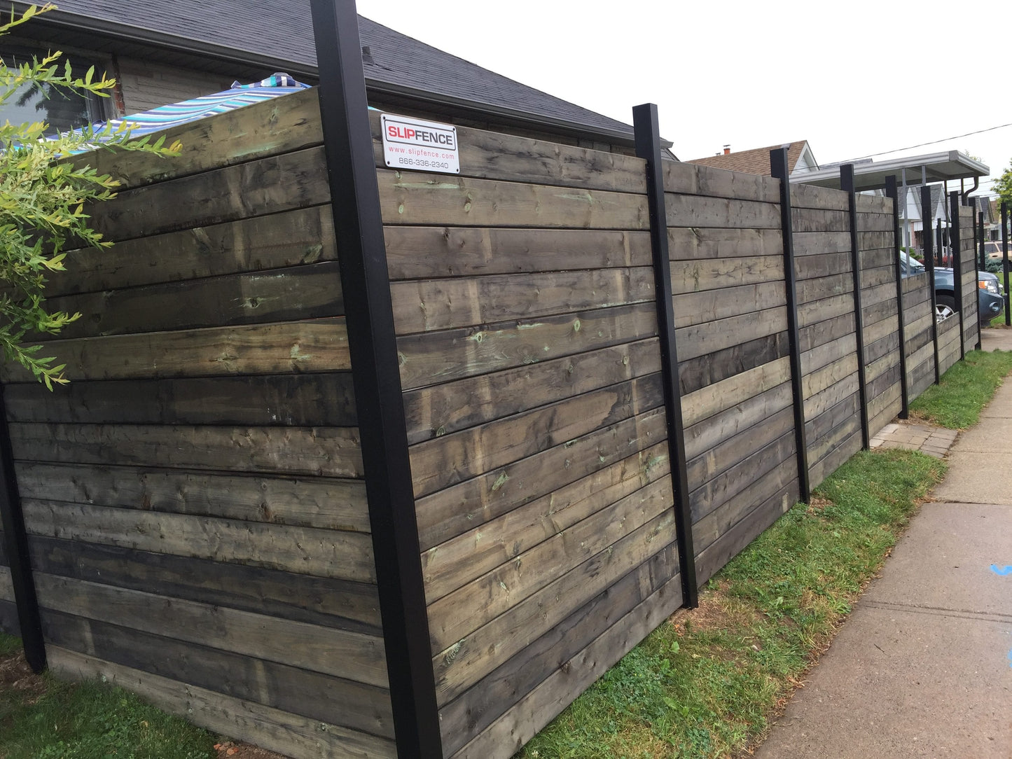 Slipfence 6-ft H x 1-1/2-in W Black Aluminum Privacy Fence Channel Kit