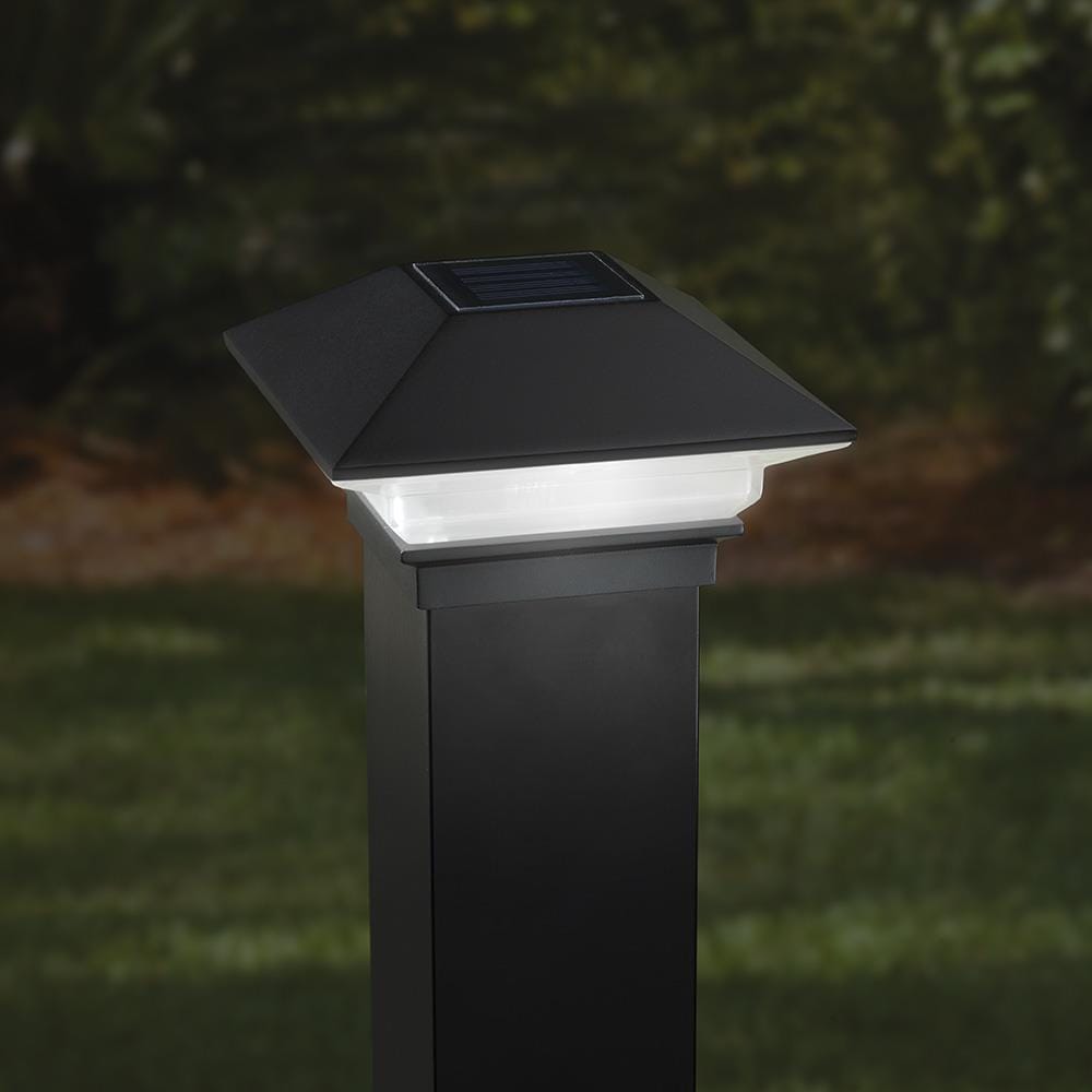 Deckorators 3-in x 3-in 2-Pack 2-Lumen 1-Watt Black Solar LED Outdoor Post Cap Light (3500 K)