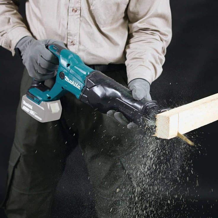 18-Volt LXT Lithium-Ion Cordless Reciprocating Saw (Tool-Only)