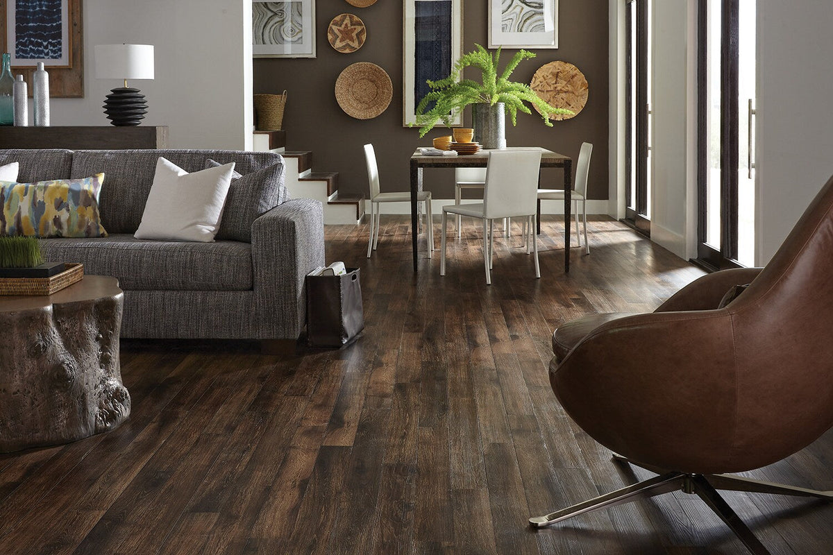 Style Selections Old World Oak 4-in W x 36-in L x 2-mm Thick Peel-and-Stick Luxury Vinyl Plank Flooring, Water-Resistant (1-sq ft Piece)