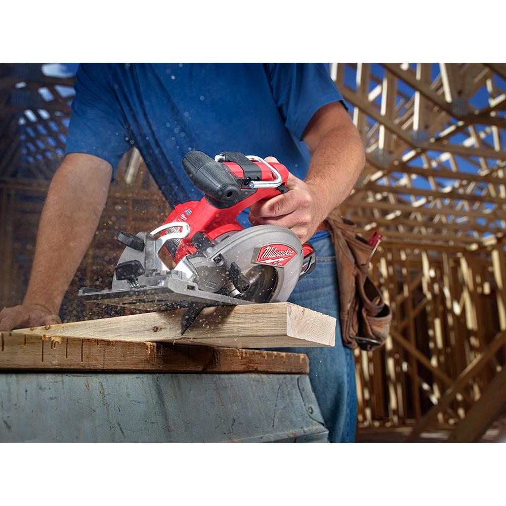 M18 FUEL 18-Volt Lithium-Ion Brushless Cordless 6-1/2 in. Circular Saw W/ M18 5.0 Ah Battery
