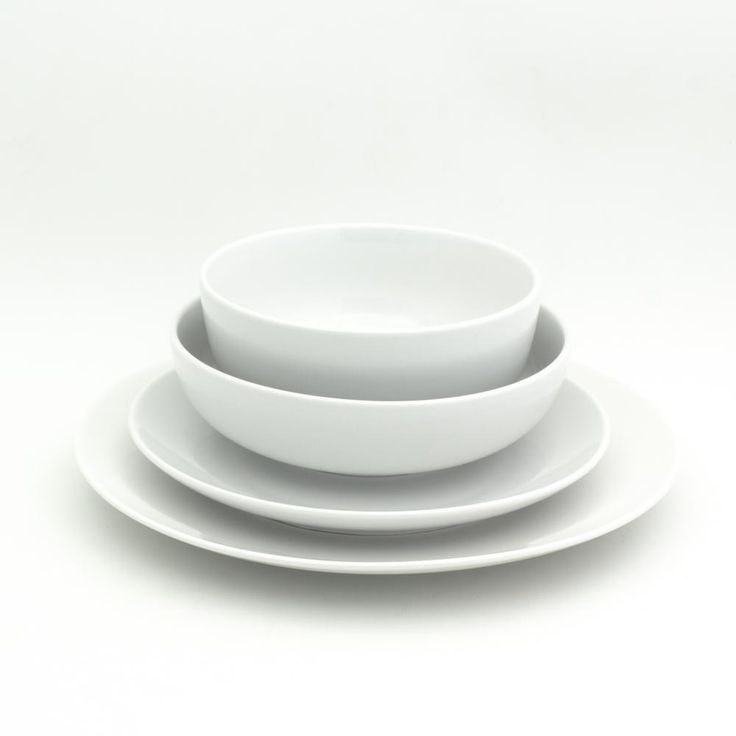 White Essential 16-Piece Casual Porcelain Dinnerware Set (Service for 4)