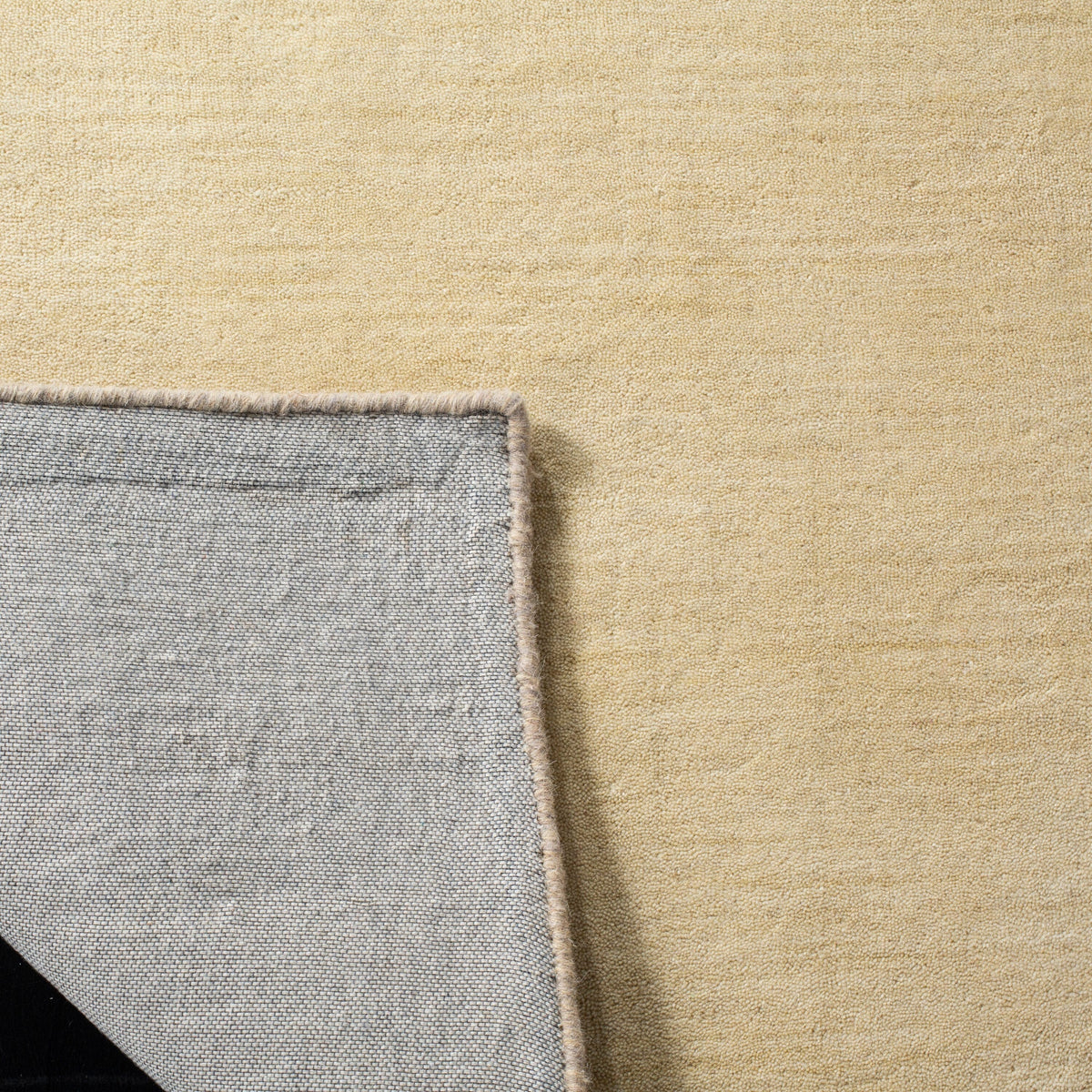 Safavieh Himalaya Nanga 2 ft x 8 ft Ivory/Beige Indoor Border Handcrafted Wool Runner Rug