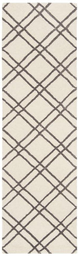 Safavieh Himalaya Ama 2 x 8 Ivory/Dark Gray Indoor Trellis Handcrafted Wool Runner Rug