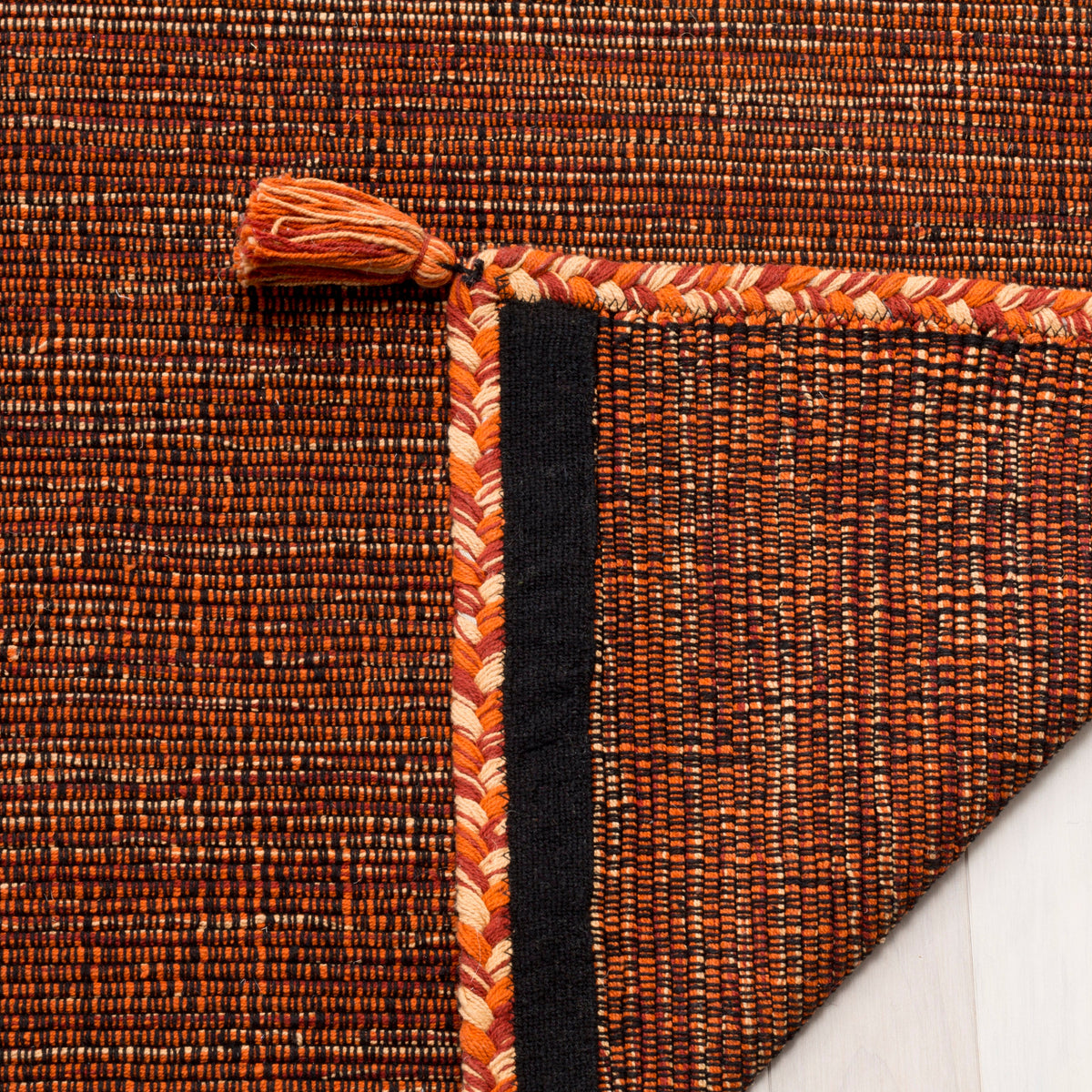 Safavieh Montauk Lajolla 2-ft-3-in x 7-ft Orange/Black Indoor Handcrafted Cotton Runner Rug