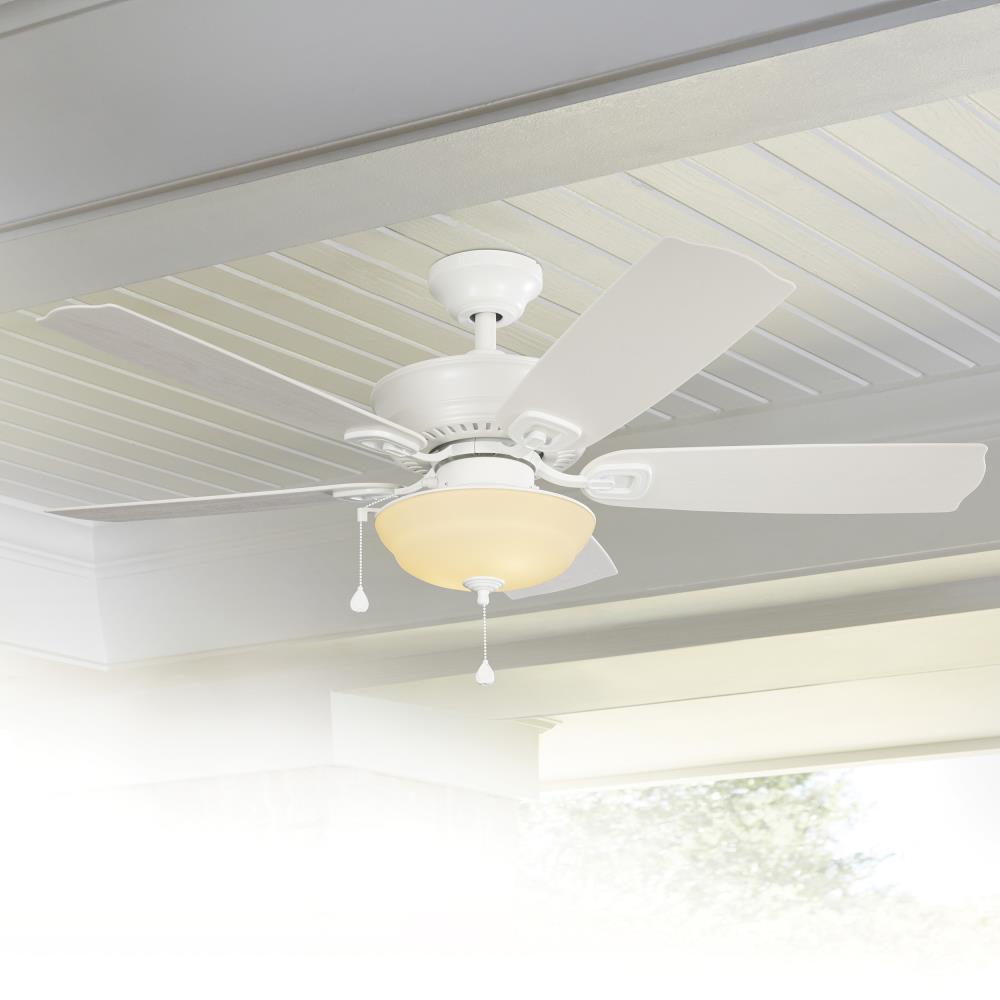 Harbor Breeze Echolake 52-in White LED Indoor/Outdoor Ceiling Fan (5-Blade)