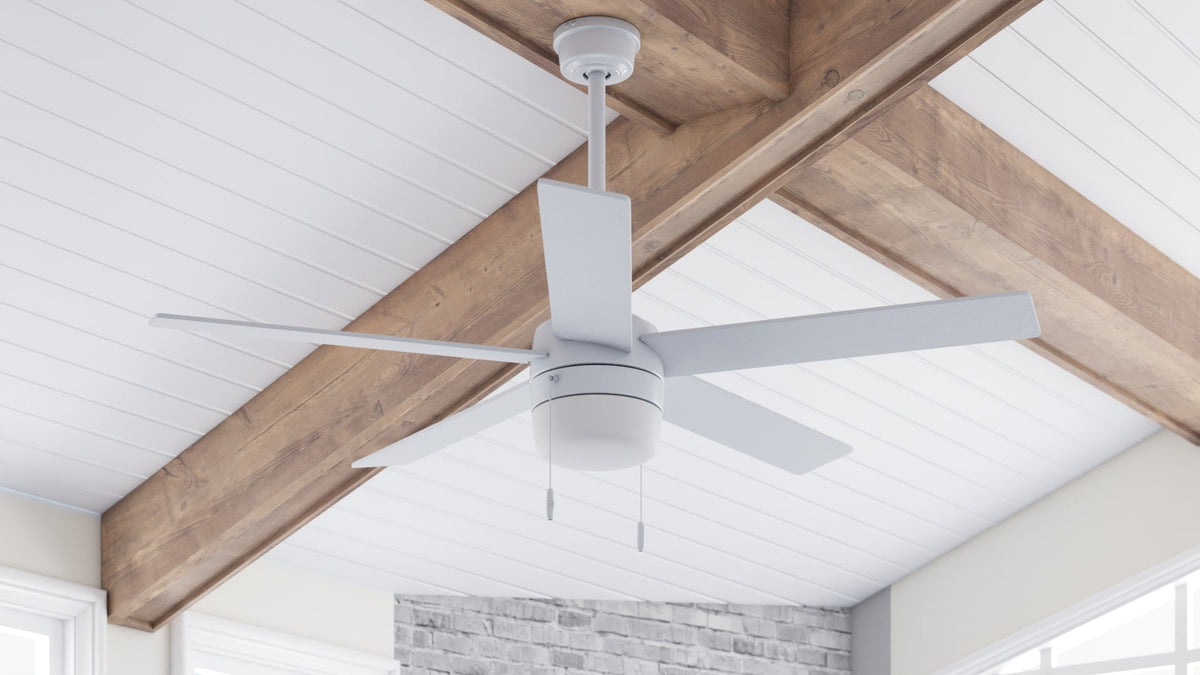 Harbor Breeze Newbern 52-in White Indoor Ceiling Fan with Light (5-Blade)