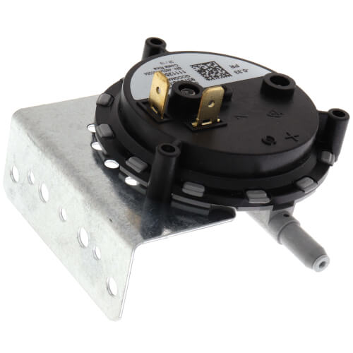 Goodman-Amana 11112501S pressure switch - front view (Product Type: Pressure Switch)