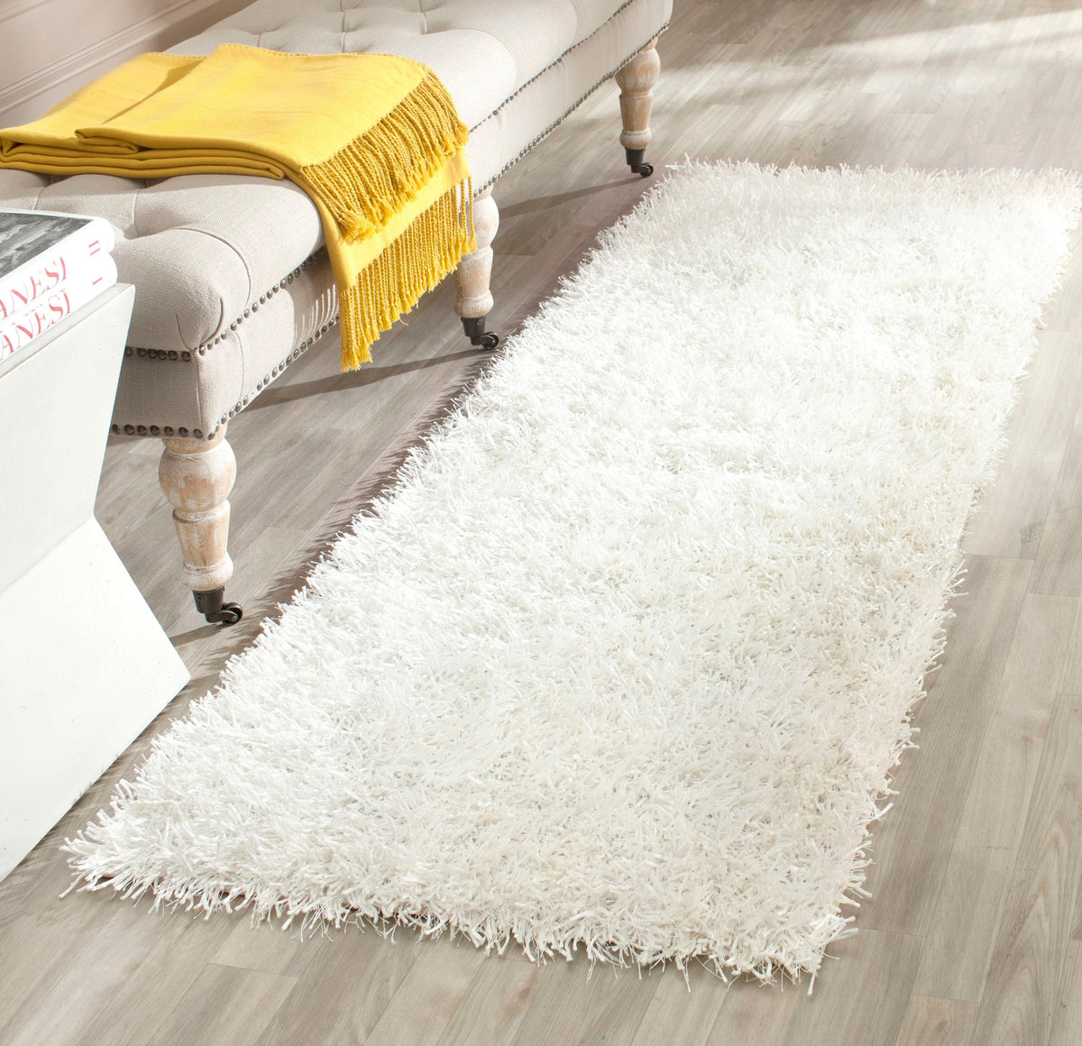 Safavieh New Orleans Shag 2 ft x 8 ft Off-White Indoor Solid Handcrafted Runner Rug