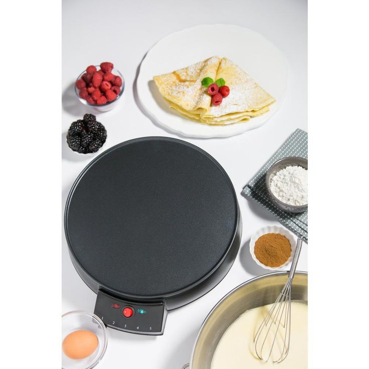 110 sq. in. Black Non-Stick Electric Griddle Crepe Maker