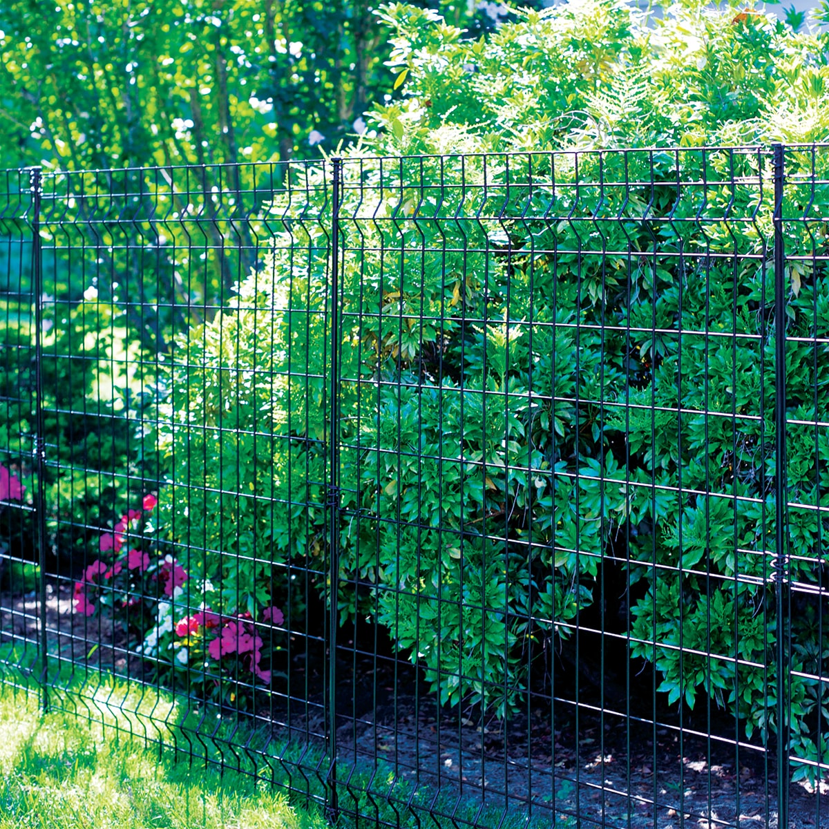 YARDLINK 3-ft W Powder-coated Galvanized Steel Flat-top No Dig Garden Fence Panel