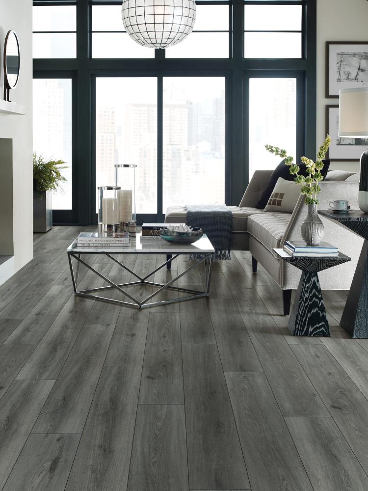 Shaw Prismatic Plus Fossil Oak 7-in Wide x 5-1/2-mm Thick Waterproof Luxury Vinyl Plank Flooring (18.91-sq ft)