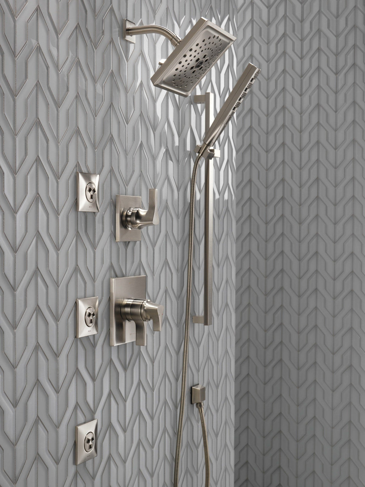 Delta Universal Showering Components Stainless 5-Spray Handheld Shower with Slide Bar, 1.75 GPM (6.6 LPM)